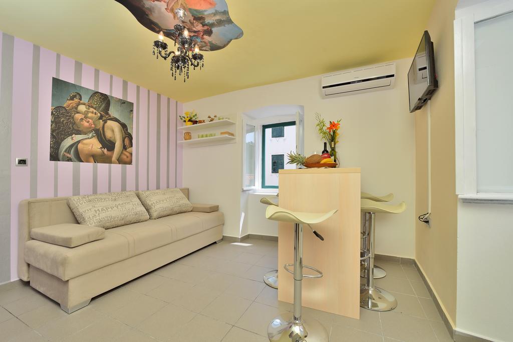 Apartments Carpe Diem Novigrad  Bilik gambar